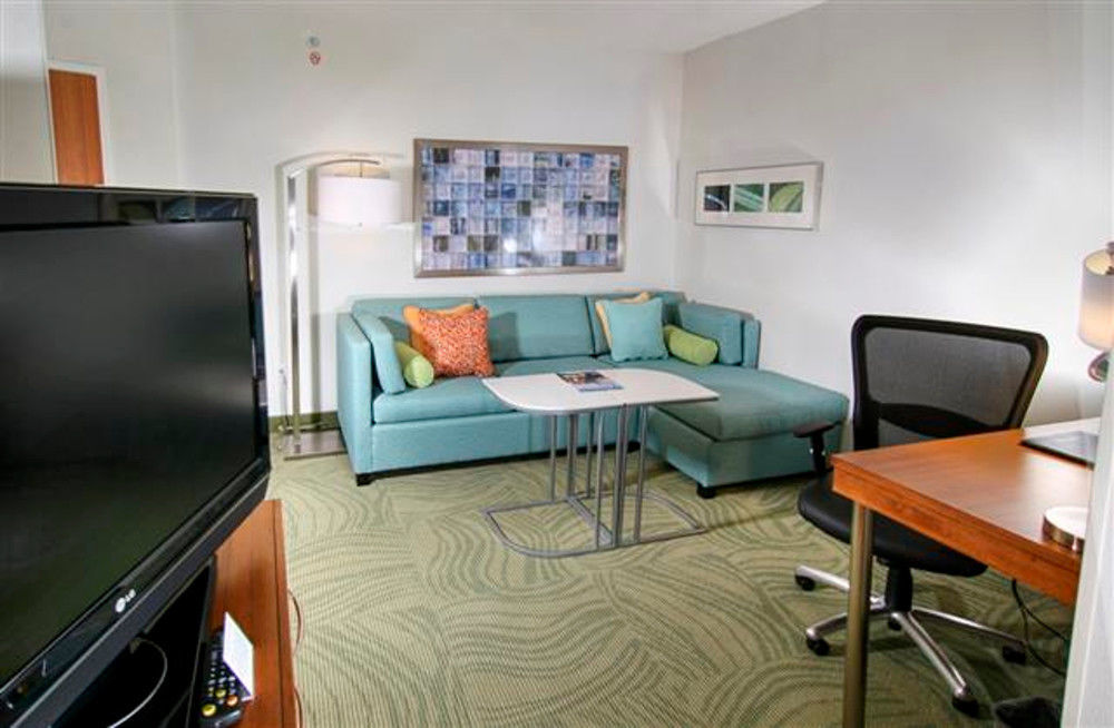 Springhill Suites Chesapeake Greenbrier Exterior foto